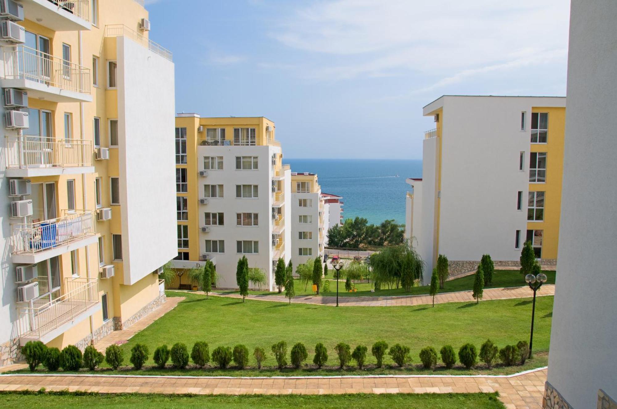 Crown And Imperial Apartments Sveti Vlas Extérieur photo