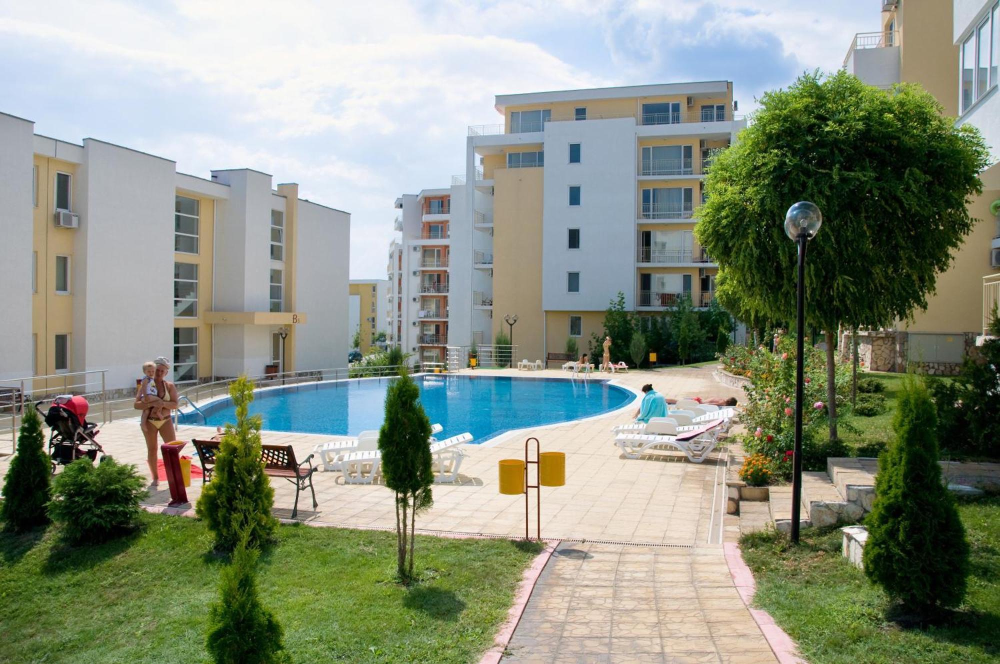 Crown And Imperial Apartments Sveti Vlas Extérieur photo