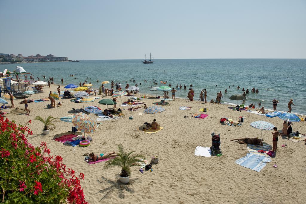 Crown And Imperial Apartments Sveti Vlas Extérieur photo