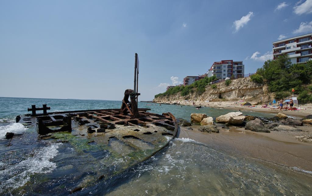 Crown And Imperial Apartments Sveti Vlas Extérieur photo